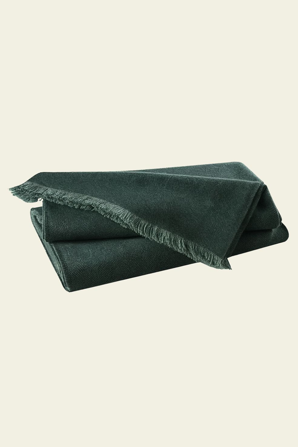 Luxury premium baby alpaca blanket Warmisqa in colour forest green, made in Peru by Munay